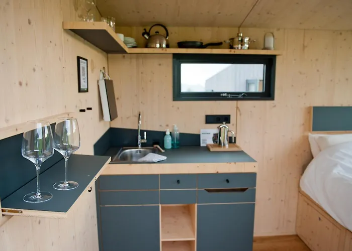 Sleep Space 2 - Tiny Spot Dolmar *